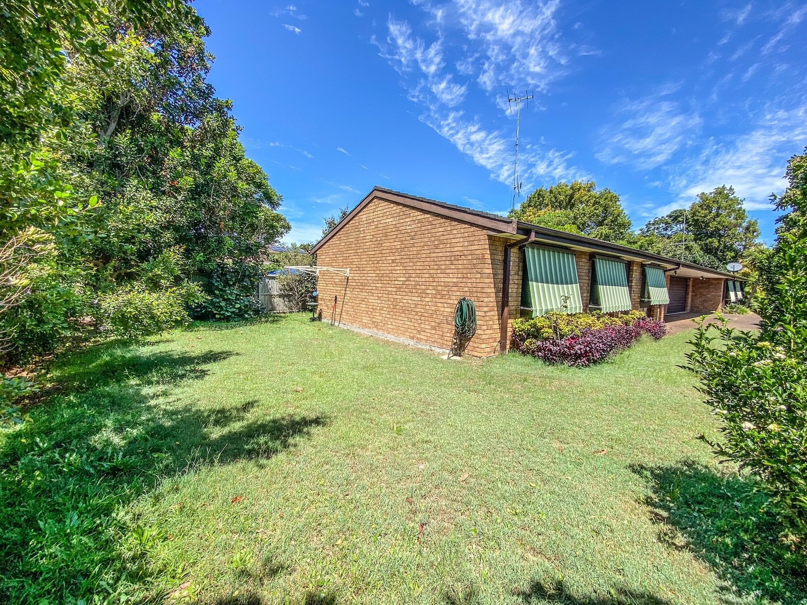 2/15 Bay Street NELSON BAY 3