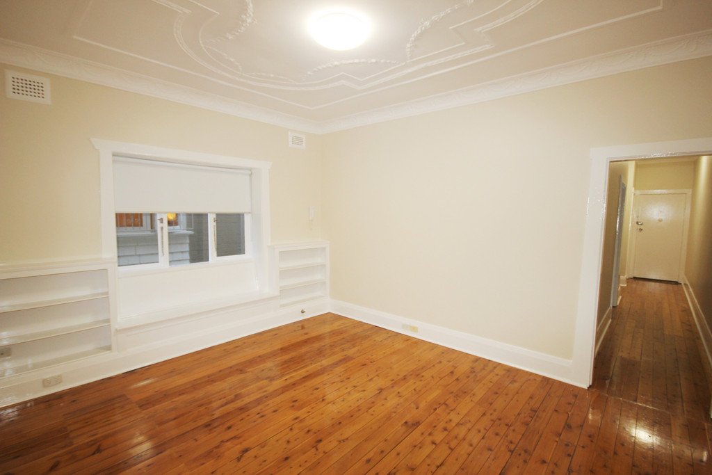 2/15 Bennett Street BONDI 3