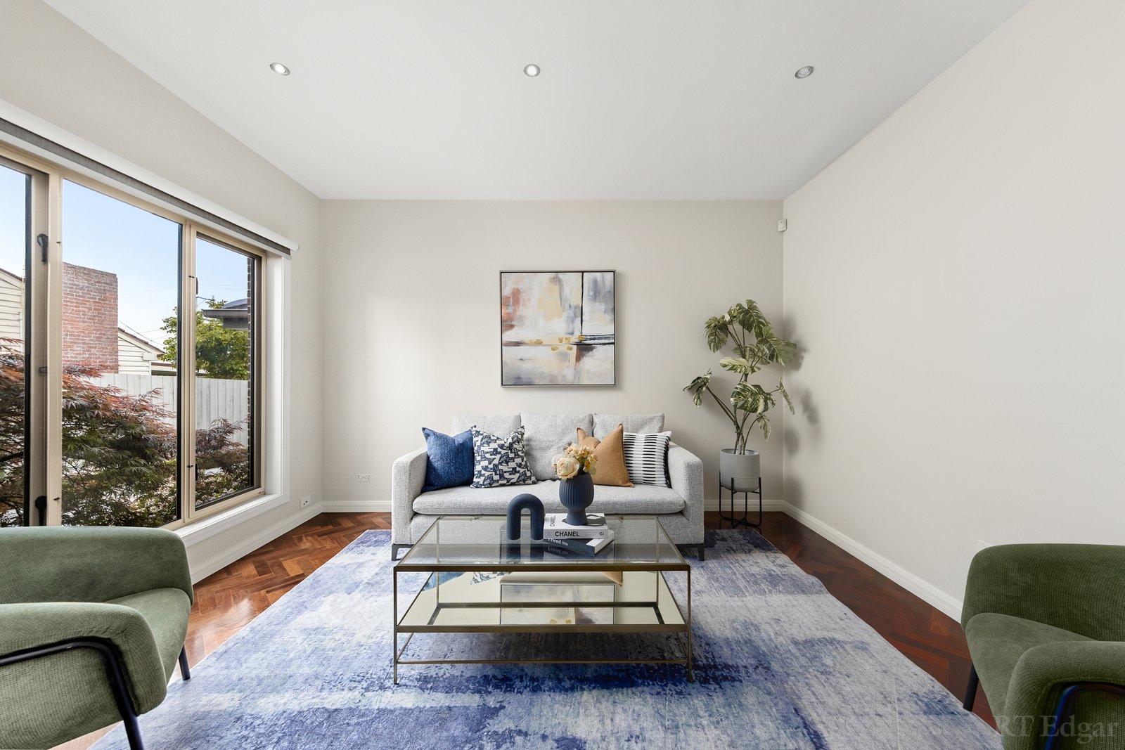 Real Estate and Property in 2/15 Beverley Street, Doncaster East, VIC