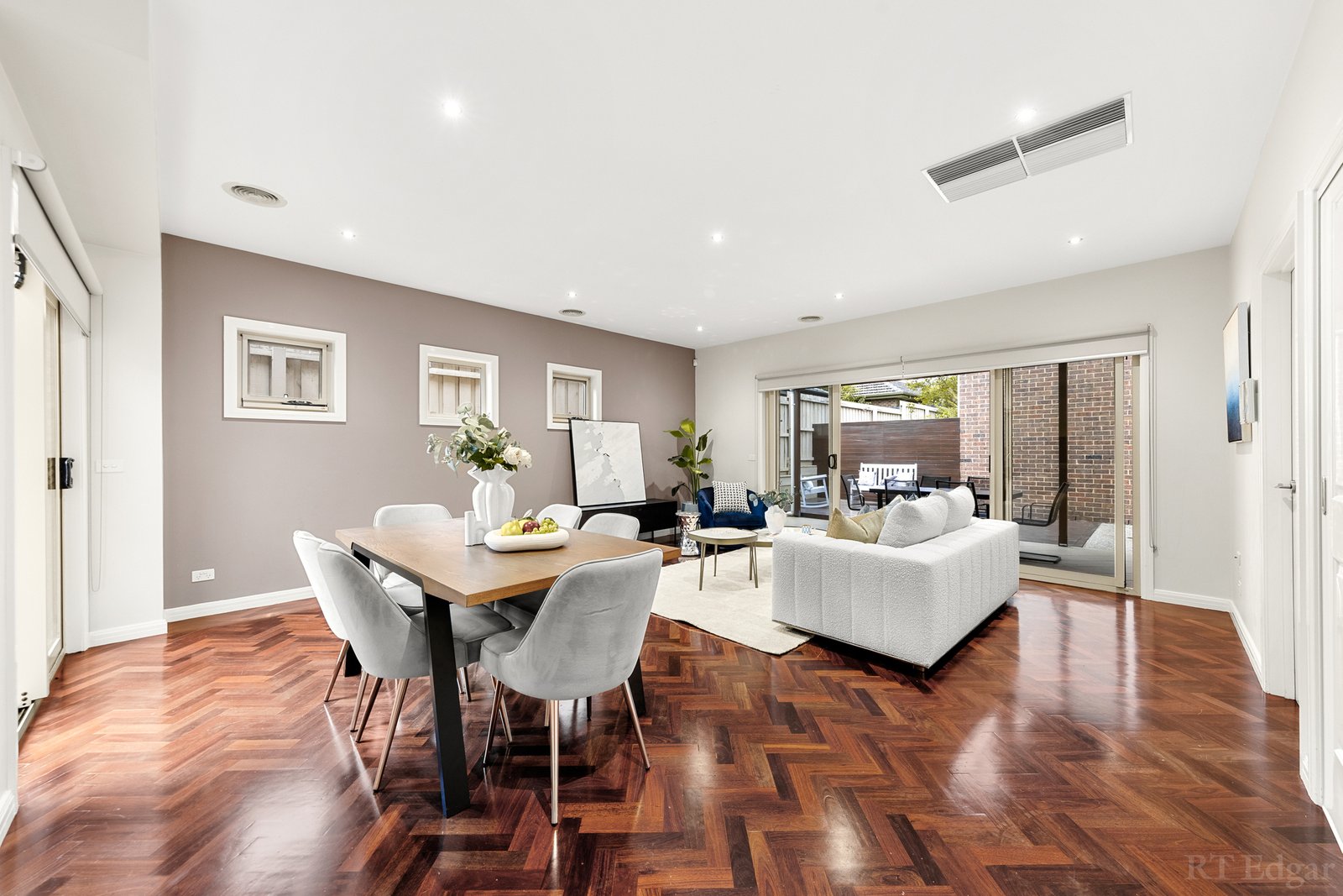 Real Estate and Property in 2/15 Beverley Street, Doncaster East, VIC