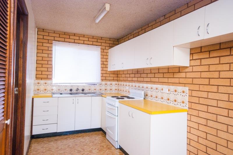 2/15 Bulolo Street ASHMONT 2