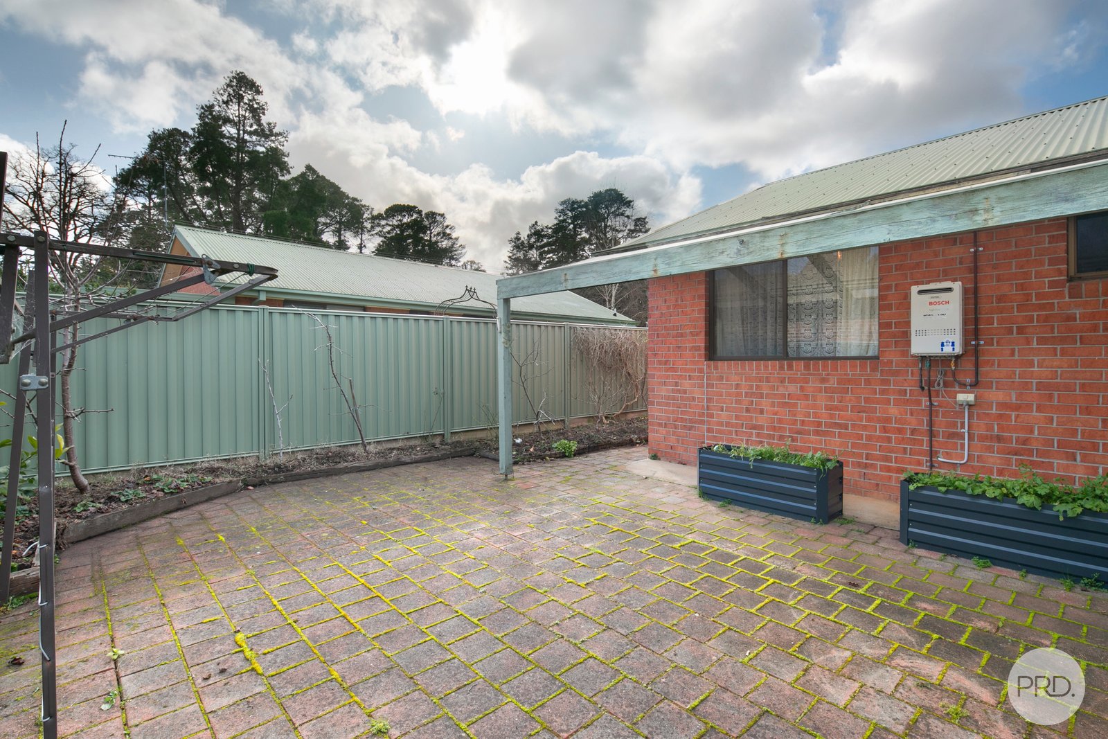2/15 Castlemaine Road CRESWICK 16