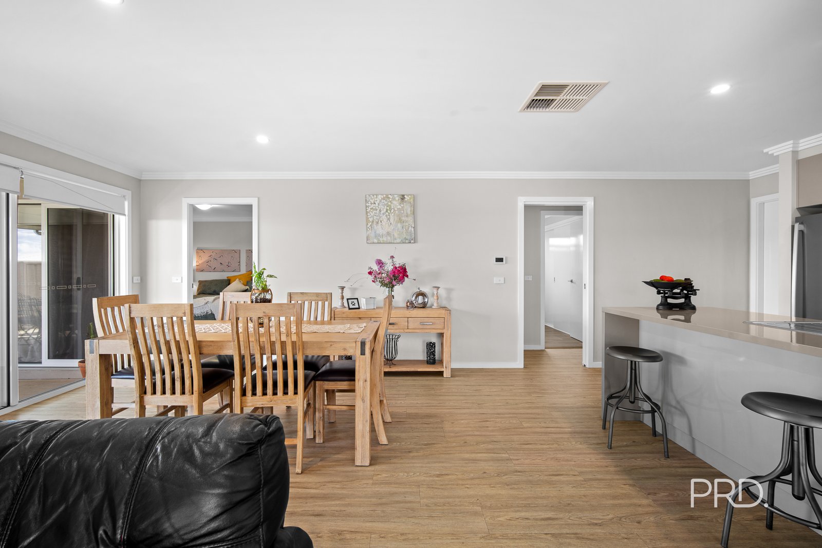 2/15 Chang Avenue LLOYD 3