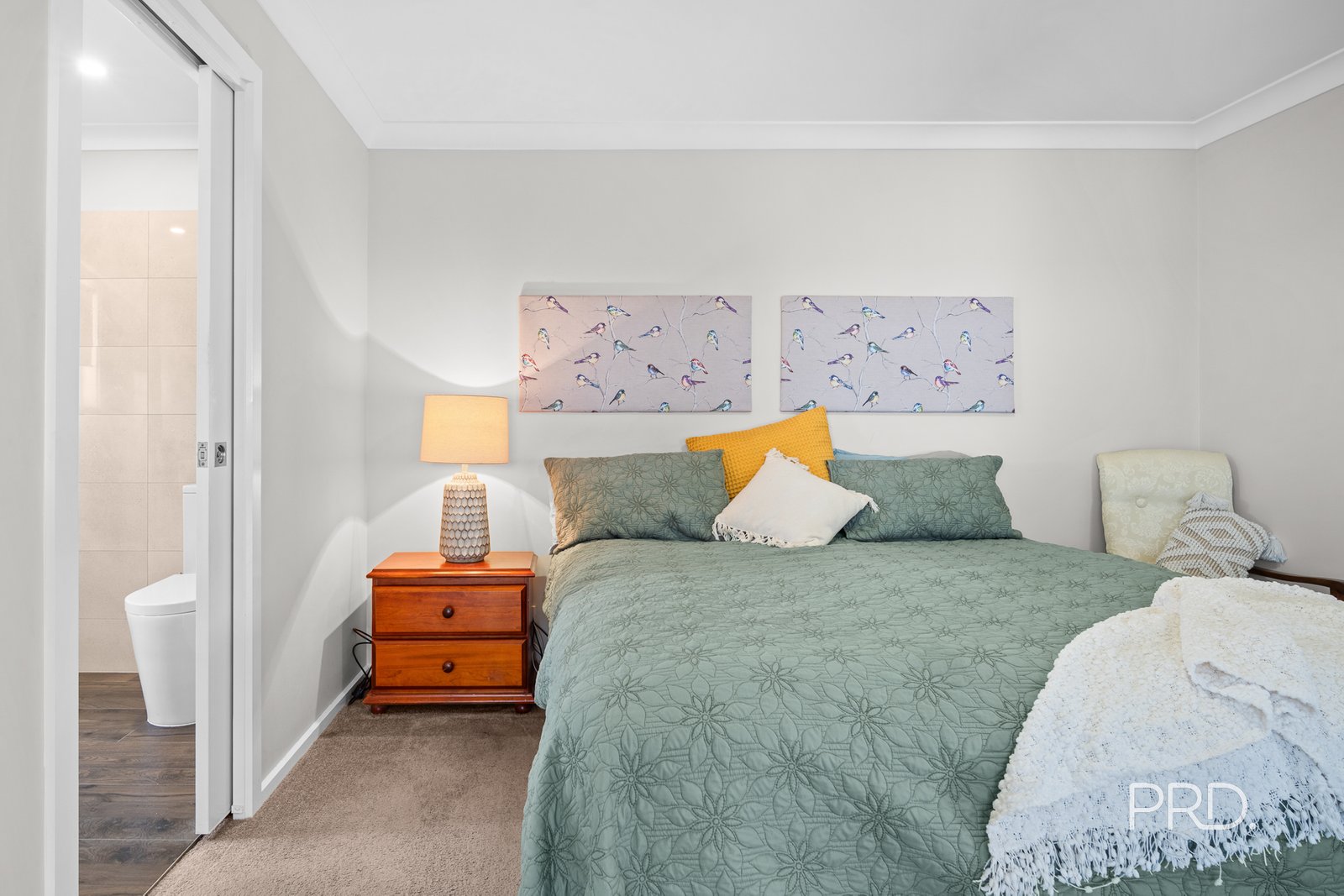 2/15 Chang Avenue LLOYD 9