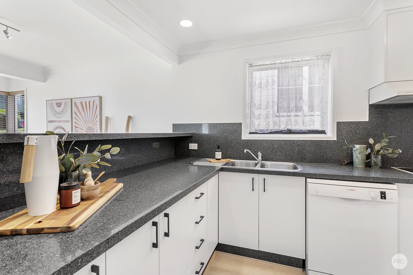 2/15 Cromarty Road SOLDIERS POINT 6