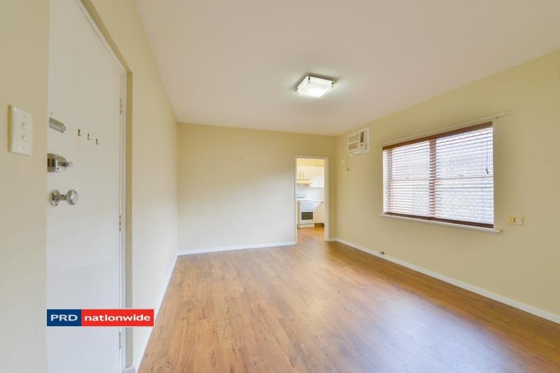 2/15 Diane Street TAMWORTH 4