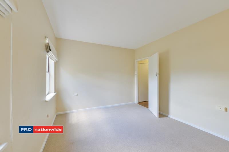 2/15 Diane Street TAMWORTH 8