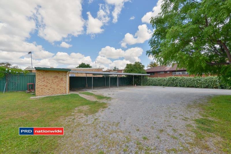 2/15 Diane Street TAMWORTH 6