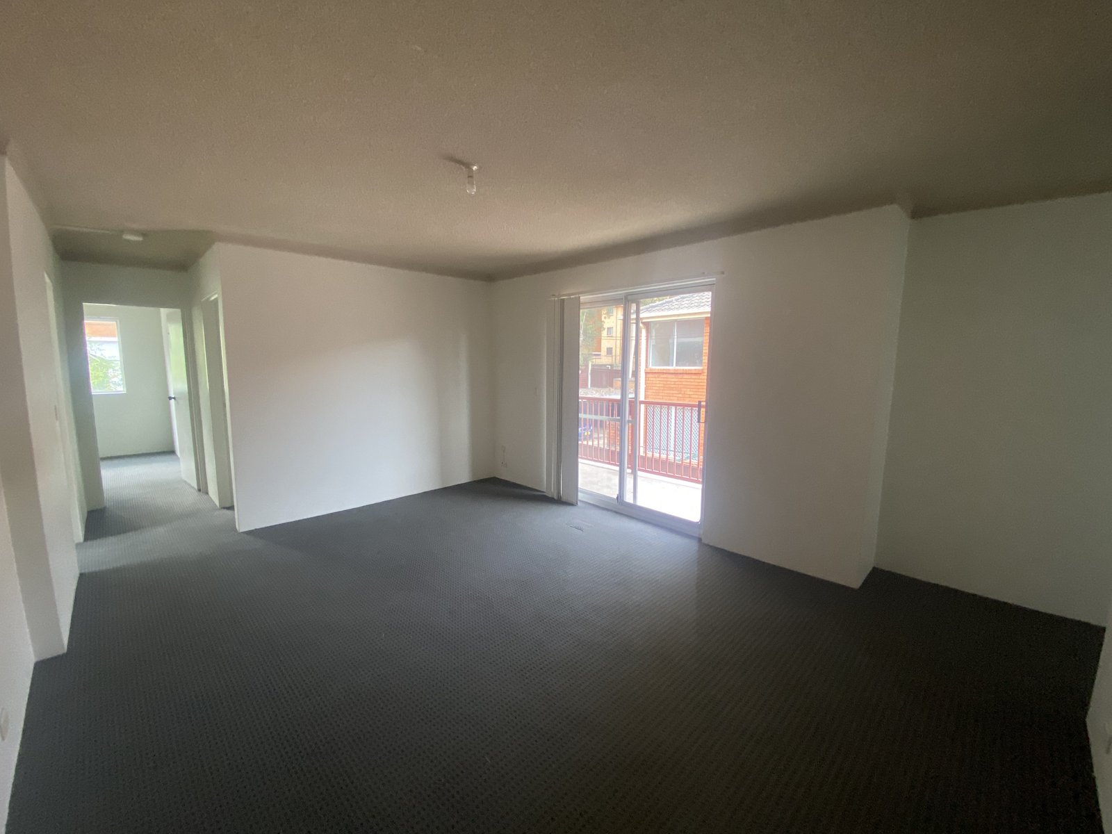 2/15 Drummond Street WARWICK FARM 2