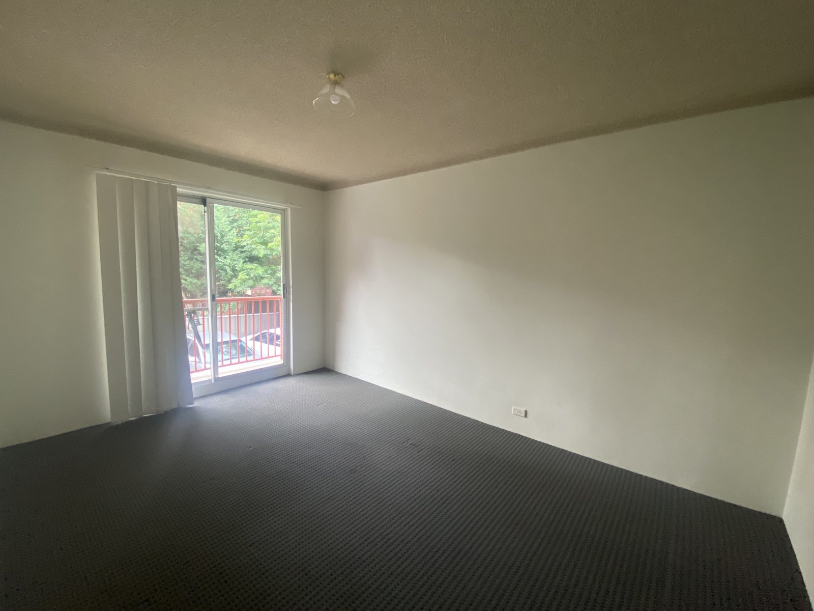 2/15 Drummond Street WARWICK FARM 5