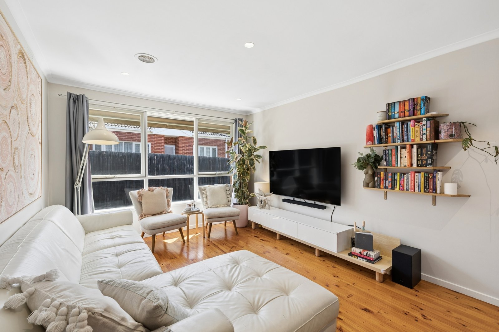 Gallery: 2/15 Dudley Avenue