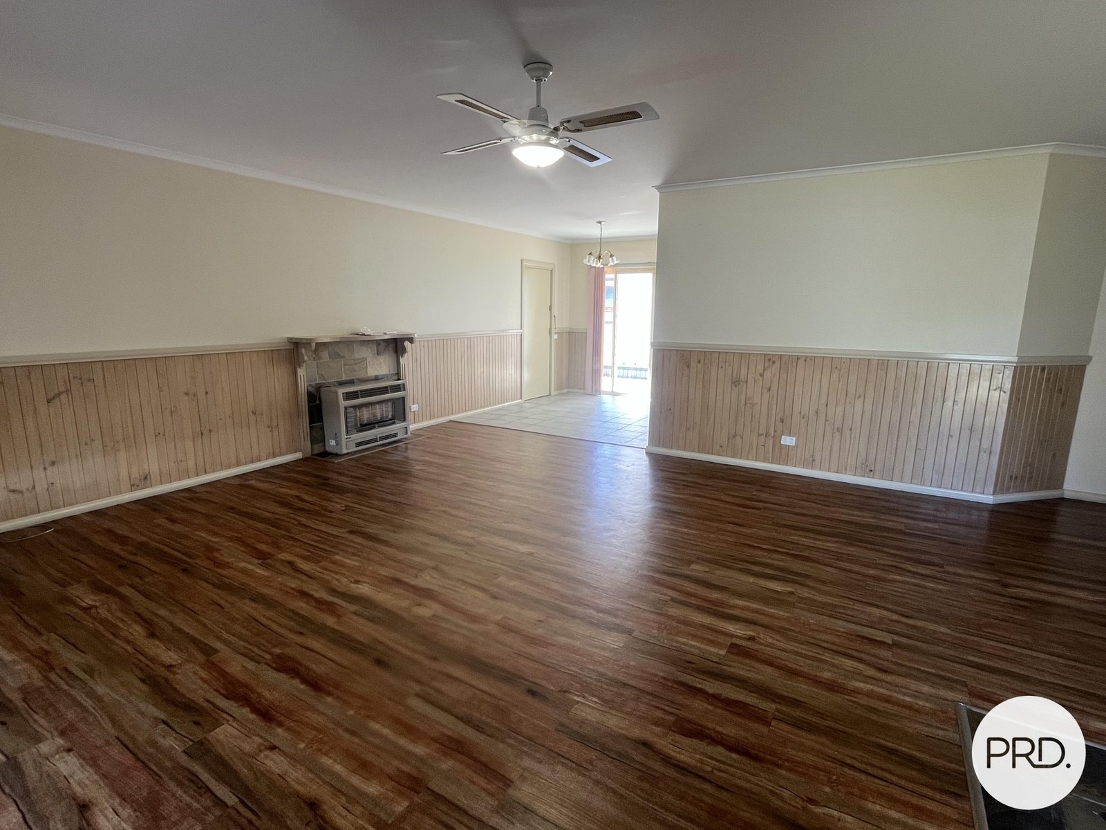 2/15 Edinburgh Circuit WEST WODONGA 3