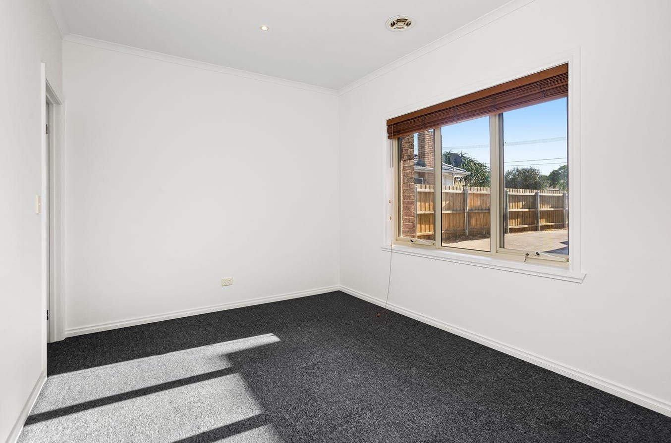 Gallery: 2/15 Edward Avenue