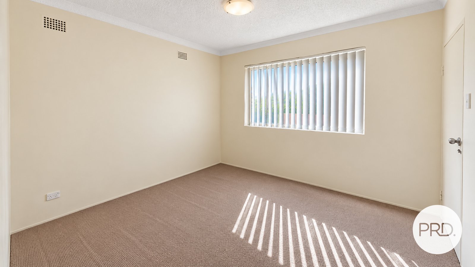 2/15 George Street LIVERPOOL 4