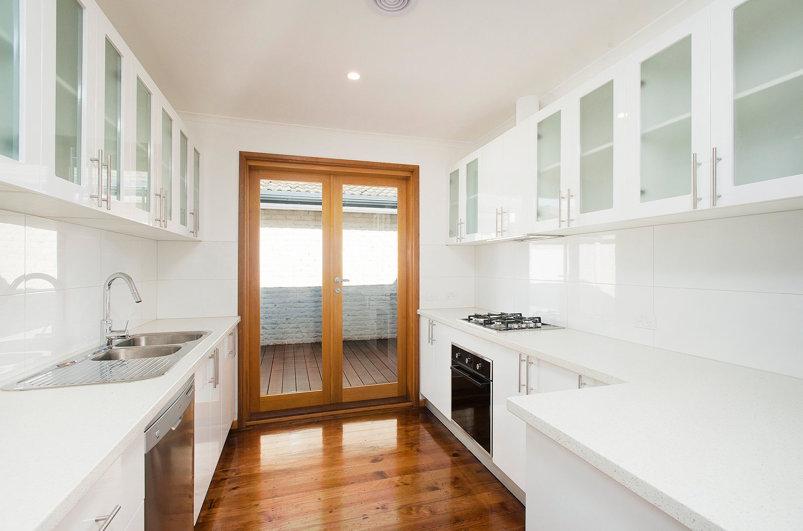 Gallery: 2/15 Gillies Street