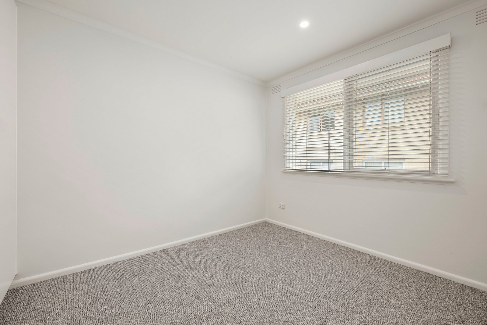 2/15 Grosvenor Street, Brighton, 3186