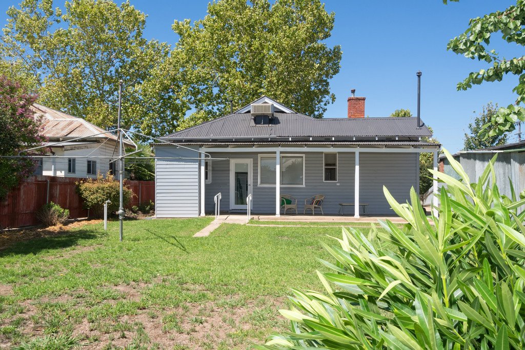 215 Gurwood Street WAGGA WAGGA 12