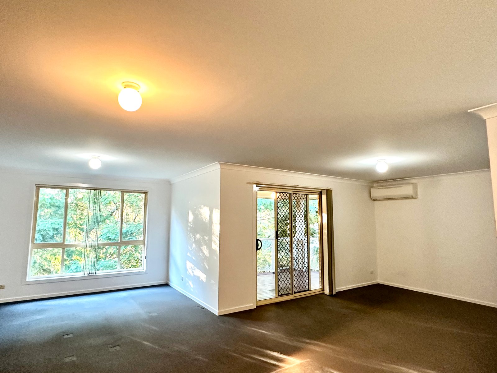 2/15 Hairtail Close CORLETTE 4