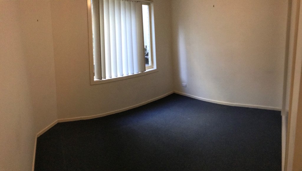 2/15 Hairtail Close CORLETTE 4