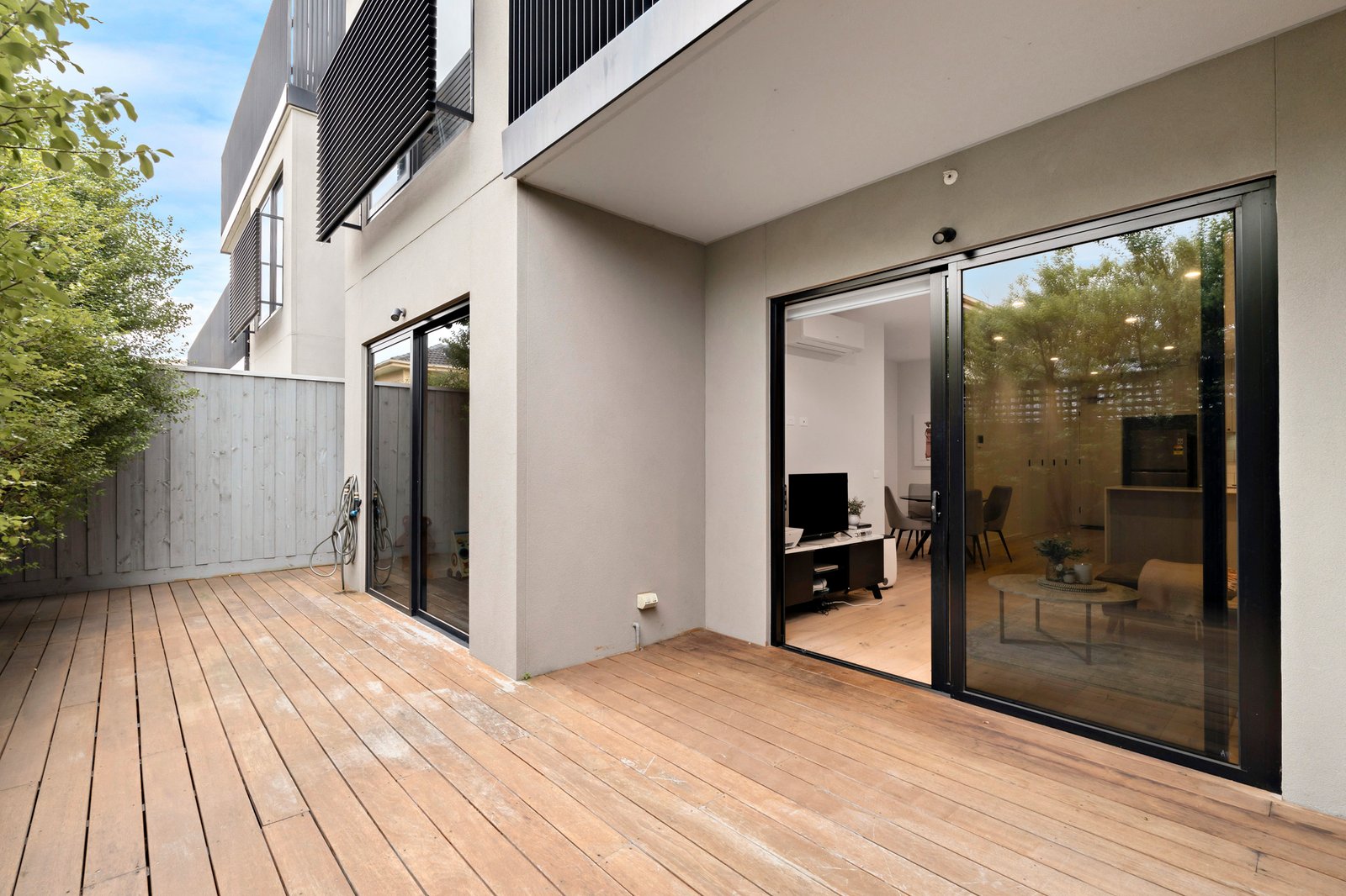 Gallery: 2/15 Hamilton Street