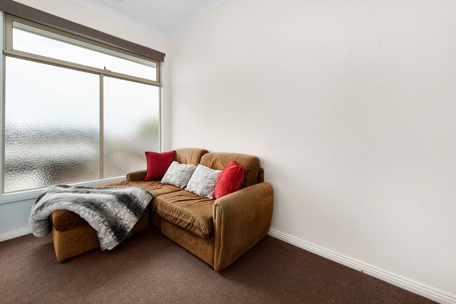 Gallery: 2/15 Helena Street