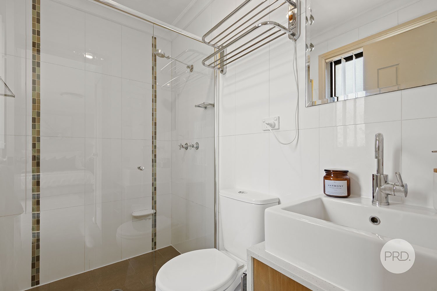 2/15 Henry Lawson Drive PEAKHURST 7