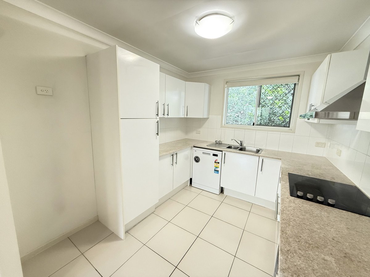 2/15 Hibiscus Haven  Burleigh Heads 4