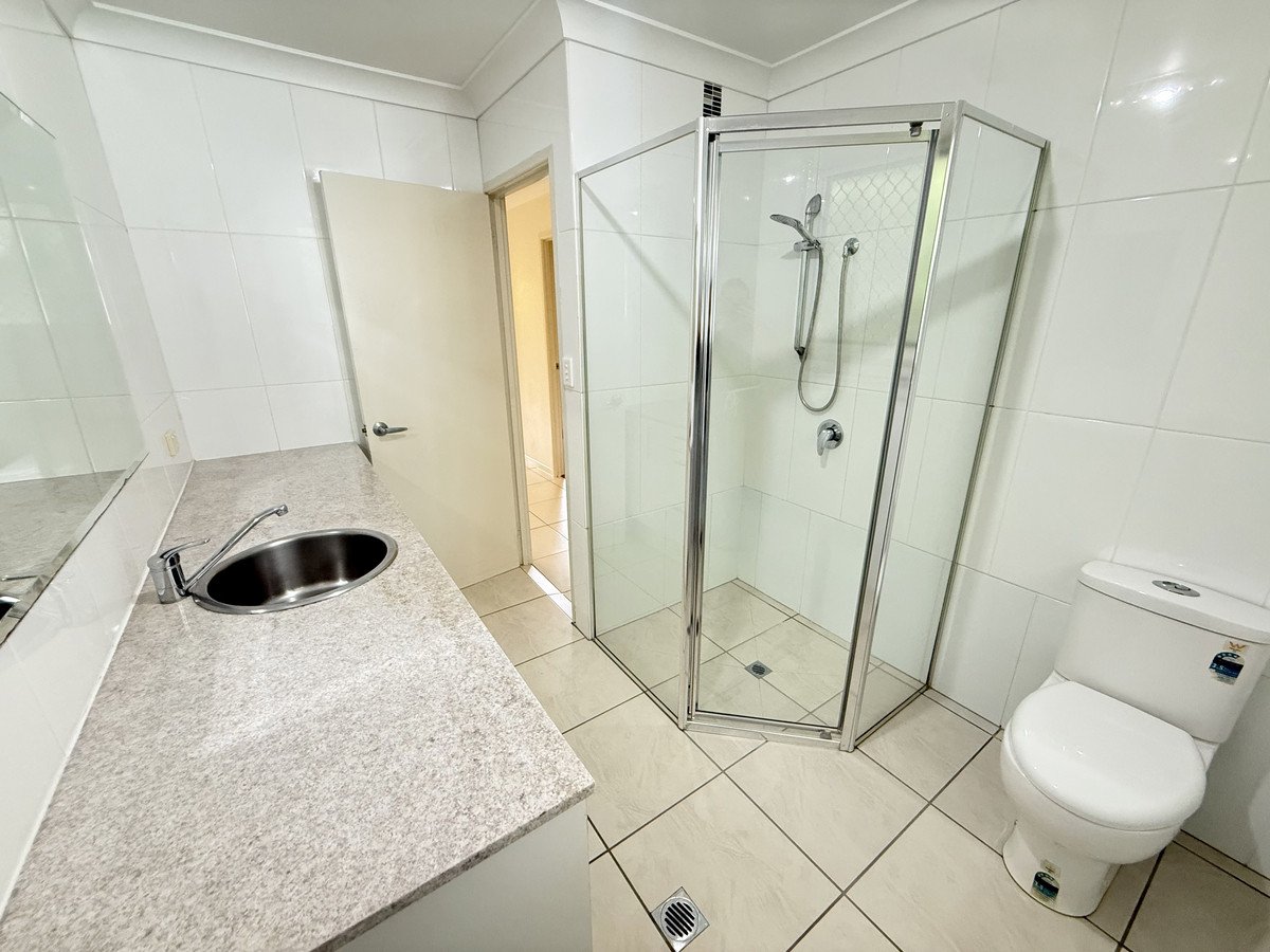 2/15 Hibiscus Haven  Burleigh Heads 10