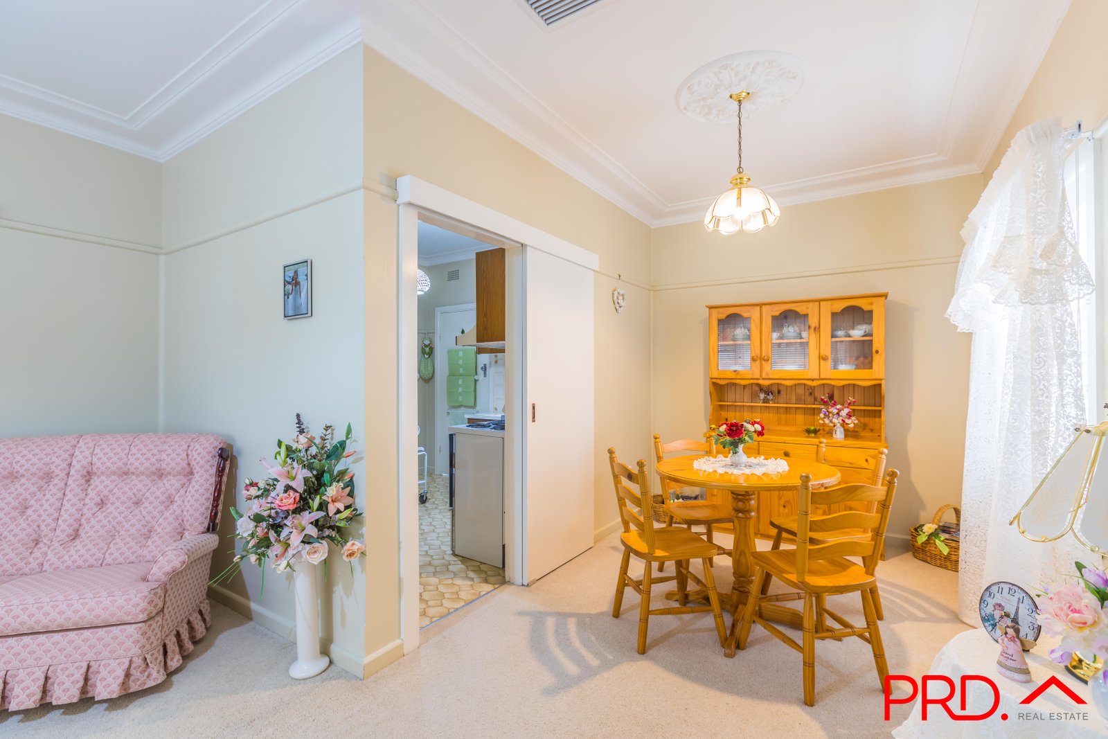 215 Johnston Street TAMWORTH 6