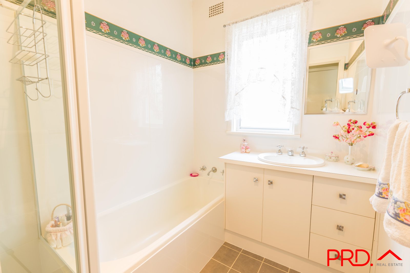 215 Johnston Street TAMWORTH 7