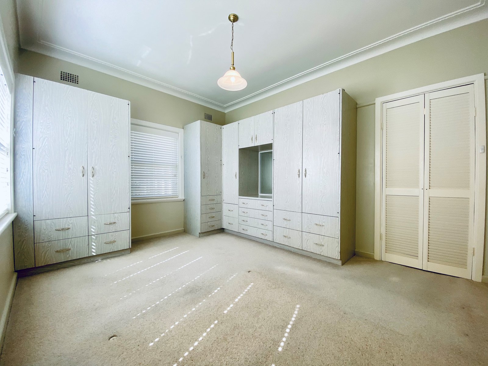 215 Johnston Street TAMWORTH 2