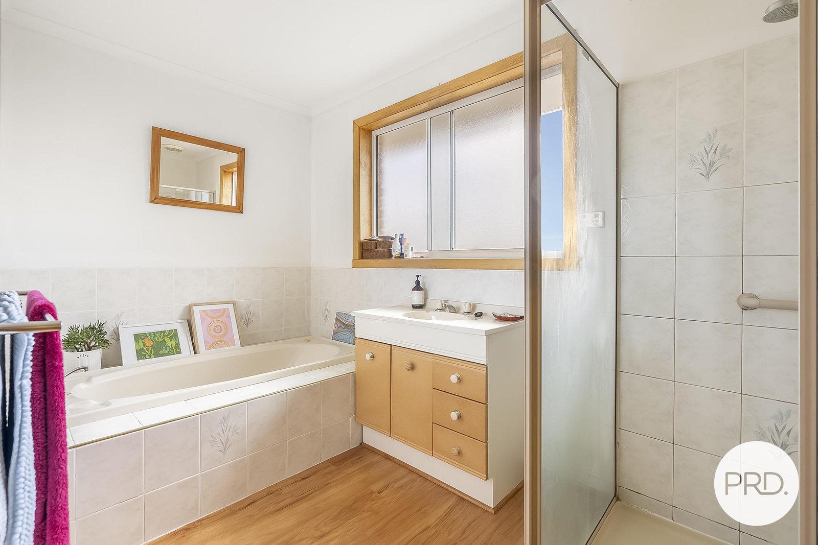 2/15 Kelvin Avenue MOONAH 6