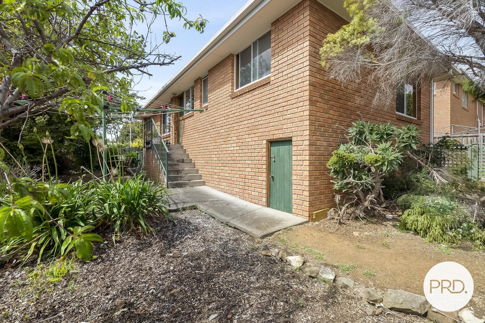 2/15 Kelvin Avenue MOONAH 9