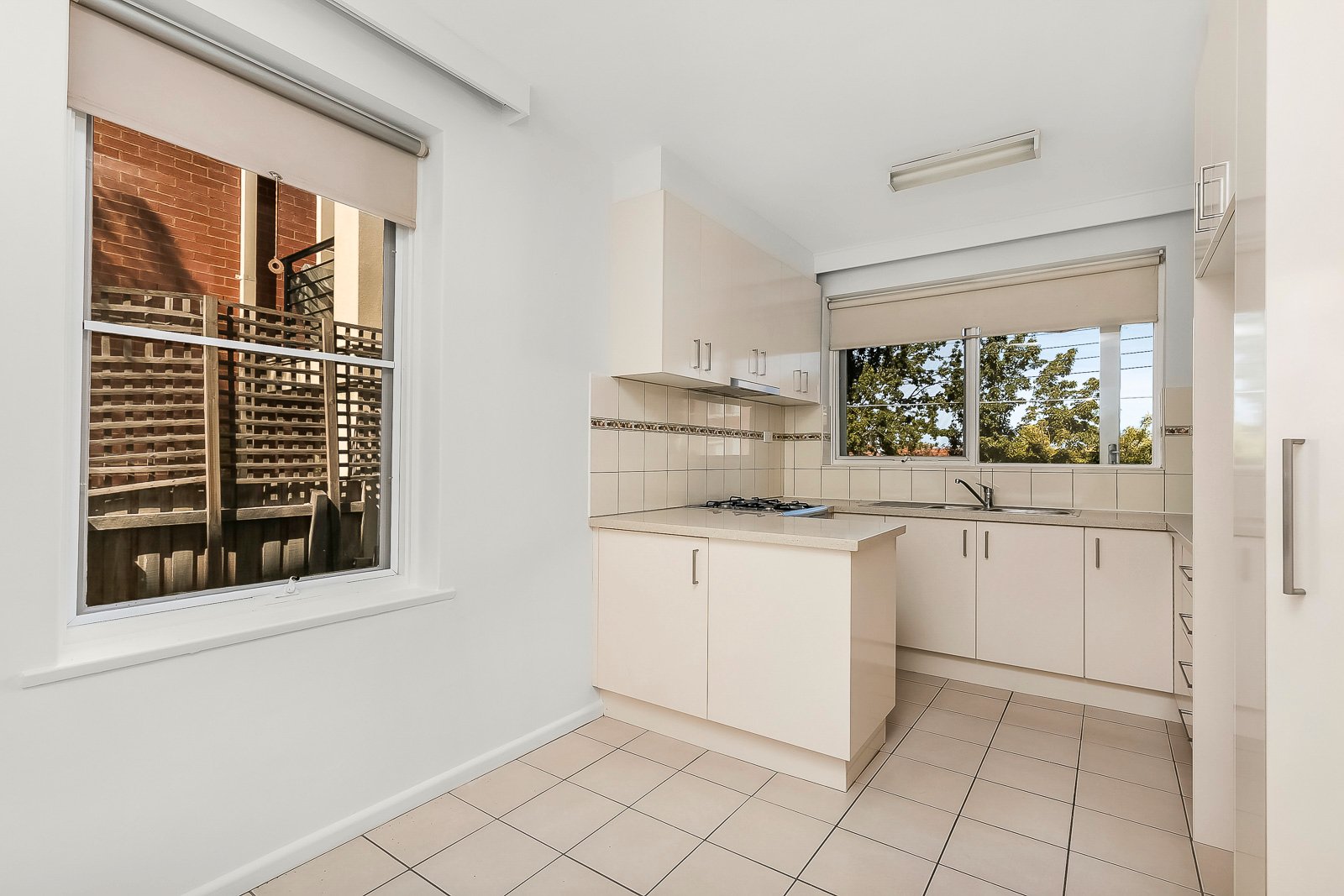 Real Estate and Property in 2/15 Kelvin Grove, Prahran, VIC
