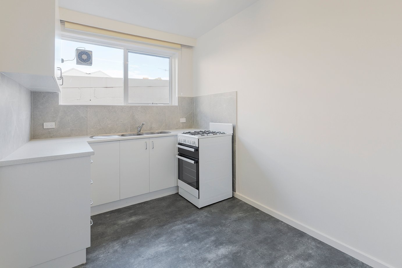 Real Estate and Property in 2/15 Malvern Grove, Caulfield North, VIC