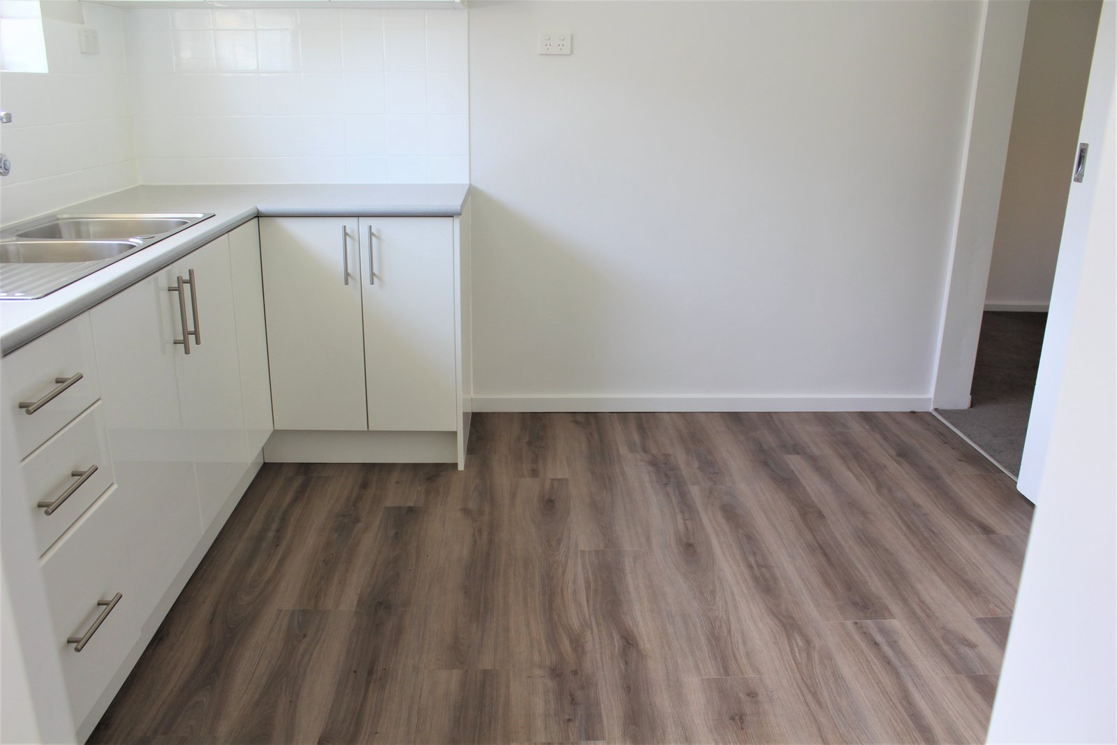 Gallery: 2/15 Paget Street