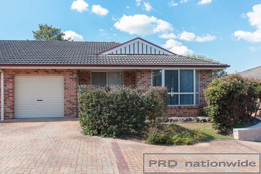 2/15 Proserpine Close ASHTONFIELD 1