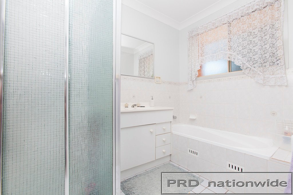 2/15 Proserpine Close ASHTONFIELD 7