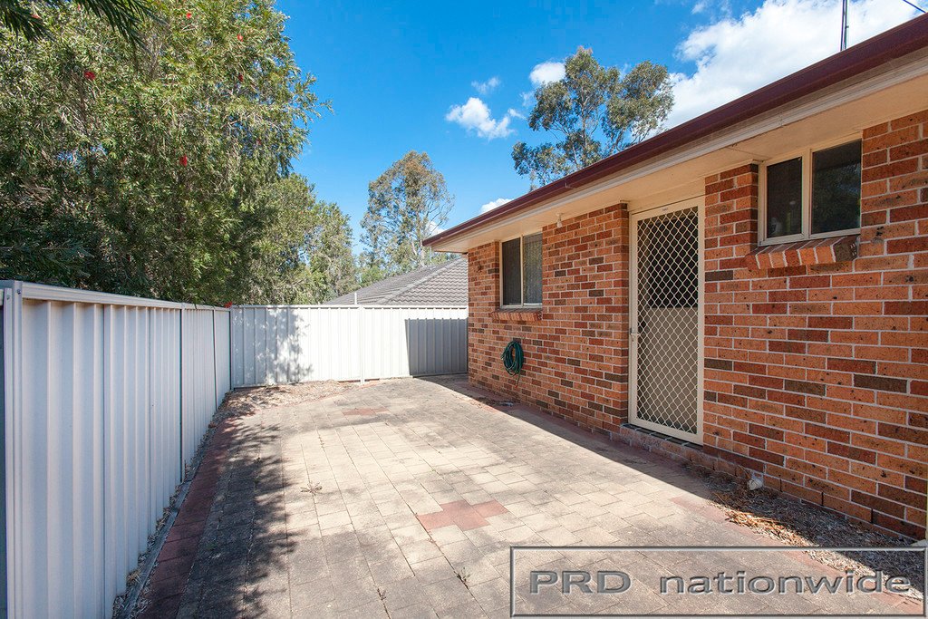 2/15 Proserpine Close ASHTONFIELD 8