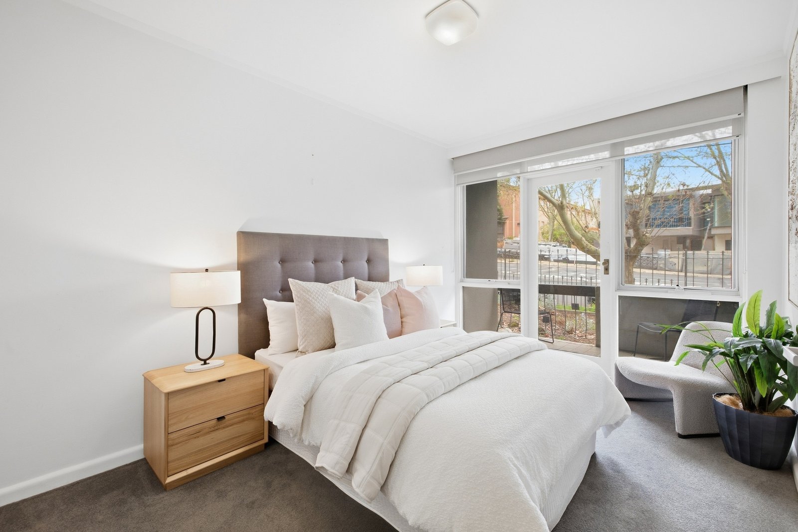 Gallery: 2/15 Rockley Road
