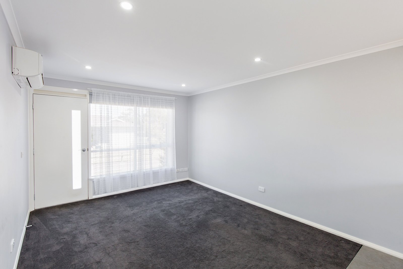 Gallery: 2/15 Romney Street