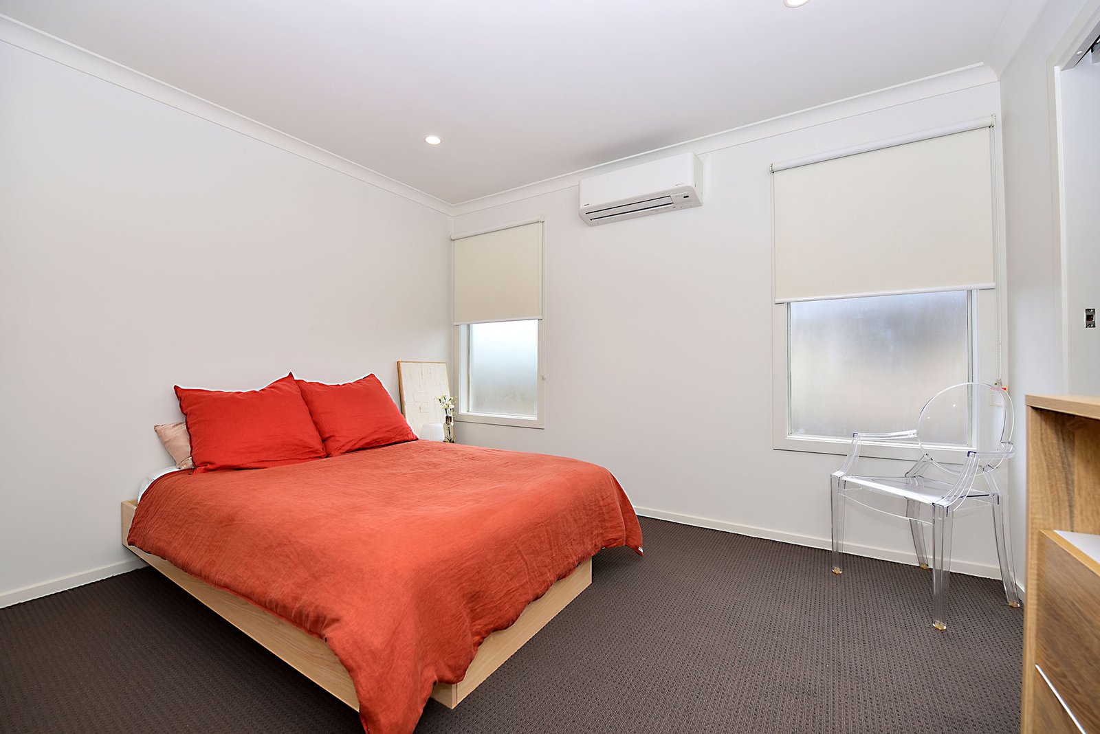 Gallery: 2/15 Smith Street