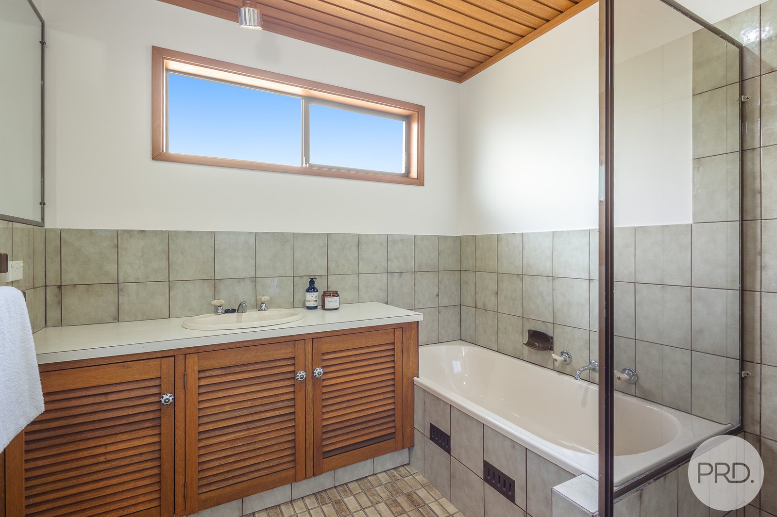 215 Soldiers Point Road SALAMANDER BAY 21