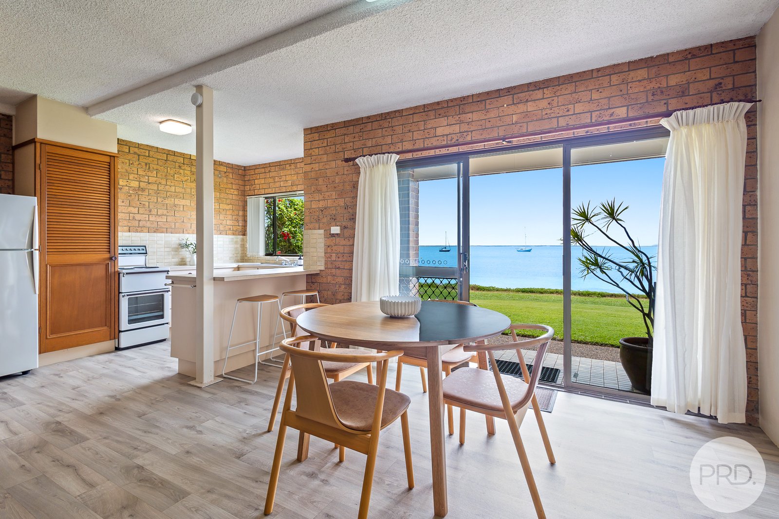 215 Soldiers Point Road SALAMANDER BAY 27