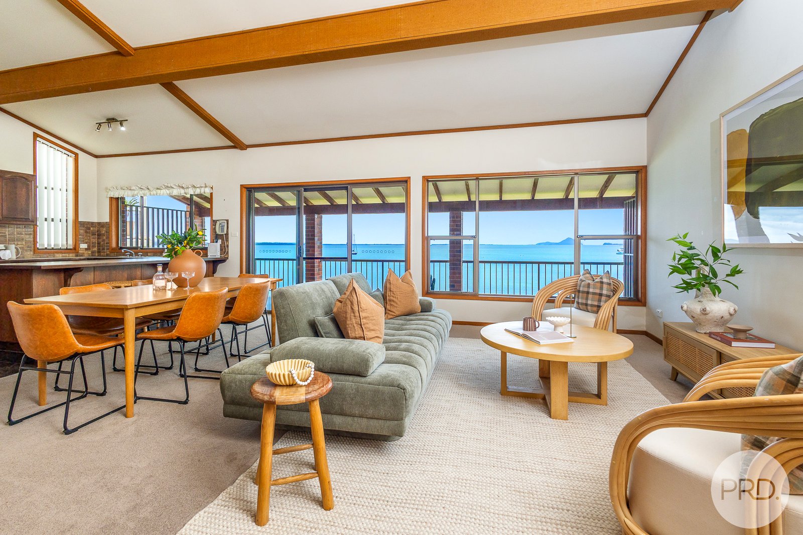 215 Soldiers Point Road SALAMANDER BAY 2