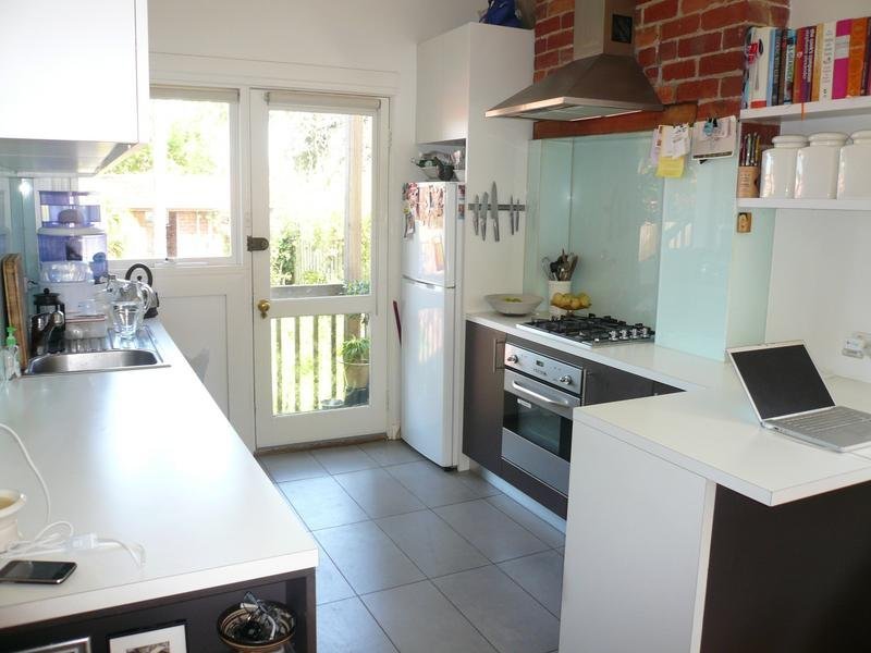 Gallery: 2/15 Tennyson Street