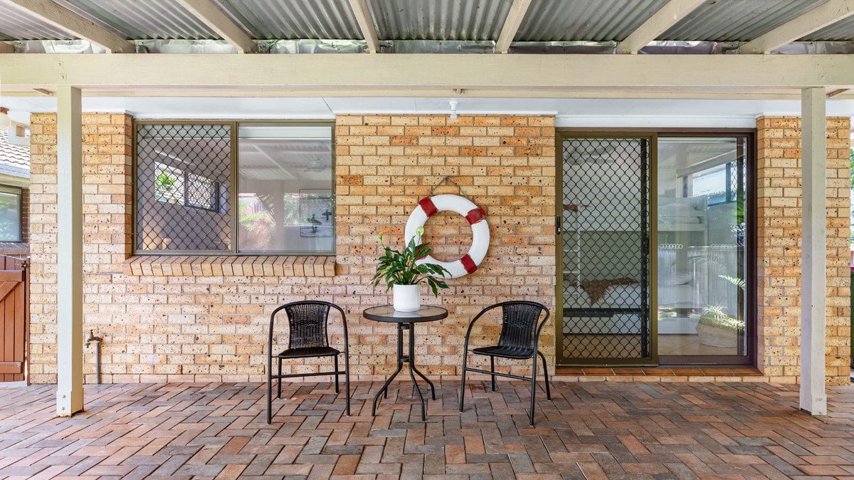 2/15 Third Avenue Palm Beach 14