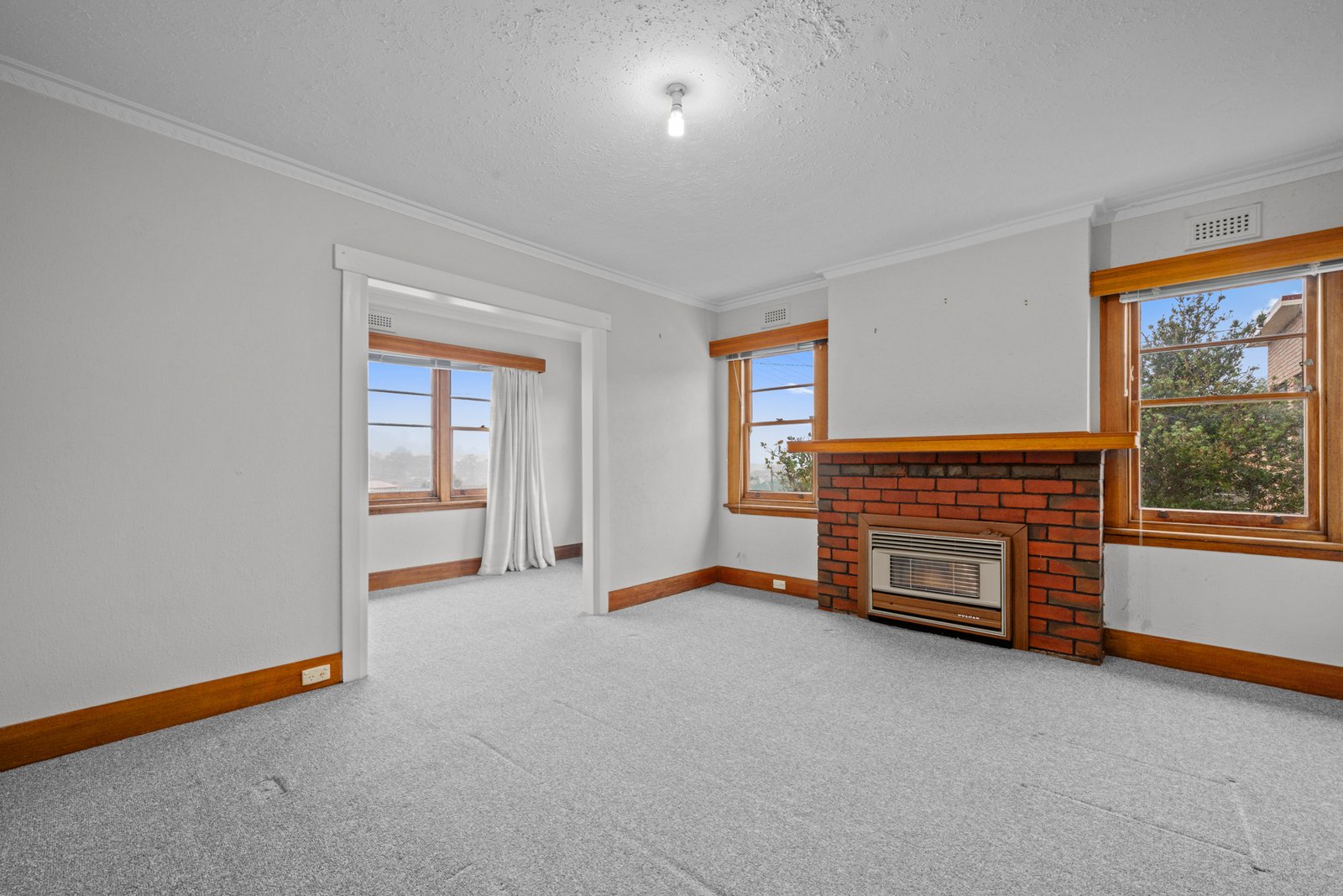 215 Tolosa Street GLENORCHY 4