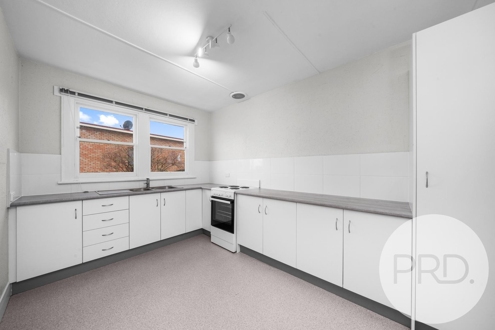 215 Tolosa Street GLENORCHY 3
