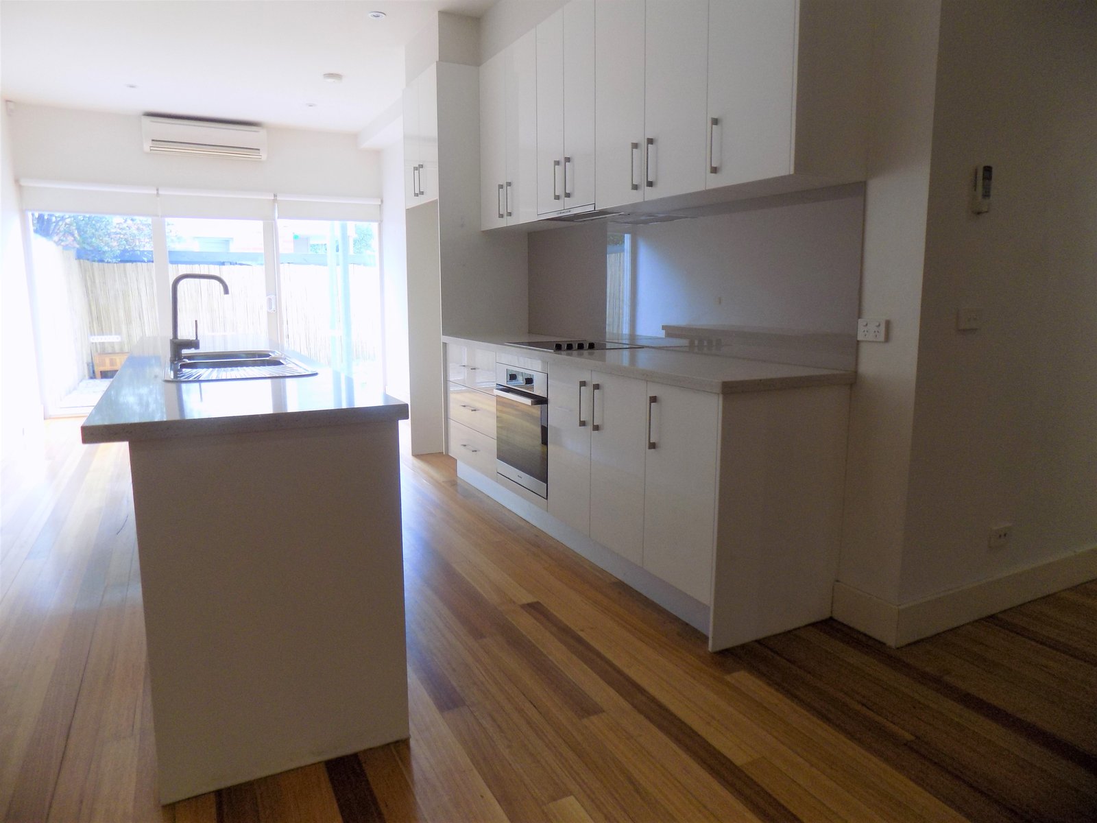 Gallery: 2/150-152 Brighton Road
